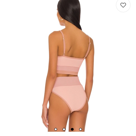 Beach Riot Eva Bikini - Picture 2 of 8